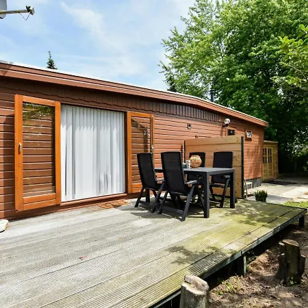 בקתה Boutique Chalet In With Terrace Pannerden